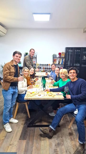 Madrid: Wine Tasting Experience with 4 Spanish Wines - A private room near Puerta del Sol
