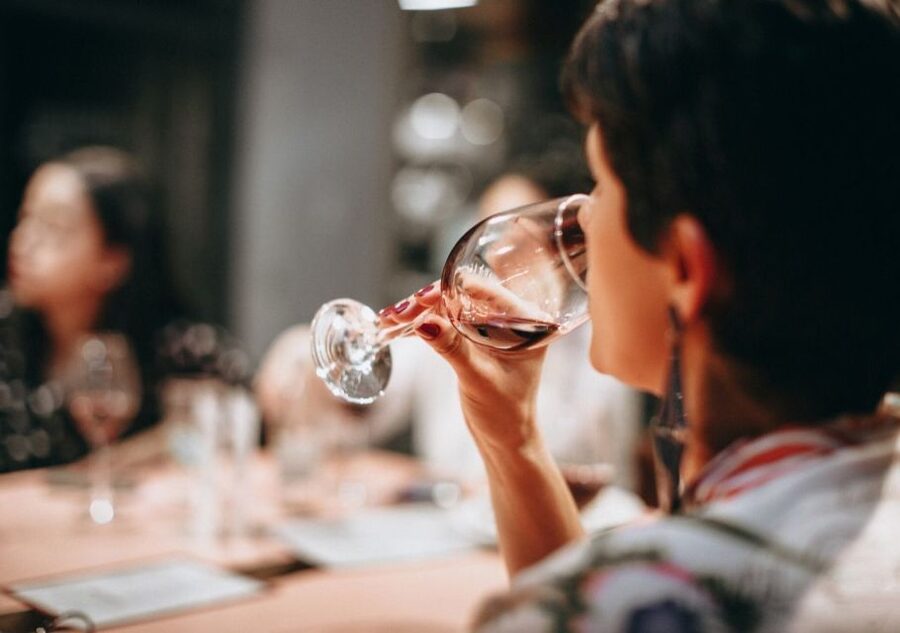 Madrid: Wine Tasting Experience - What happens during the two hours