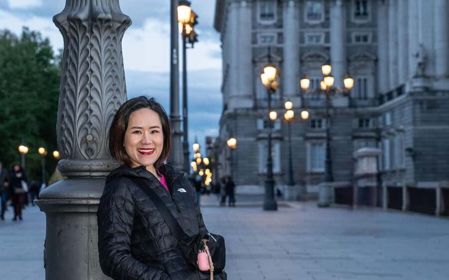 Memorable Photographic Tour of Madrid - Meeting Belinda at the Bear of Madrid