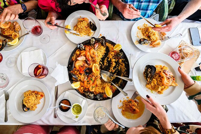 Paella Workshop with Bottomless Sangria in Central Madrid - The hosts shape the whole evening