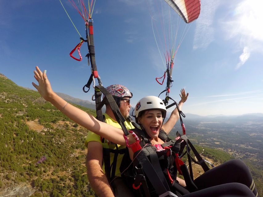 Paragliding Tandem Flight from Madrid - The Pilot Makes This Beginner Friendly