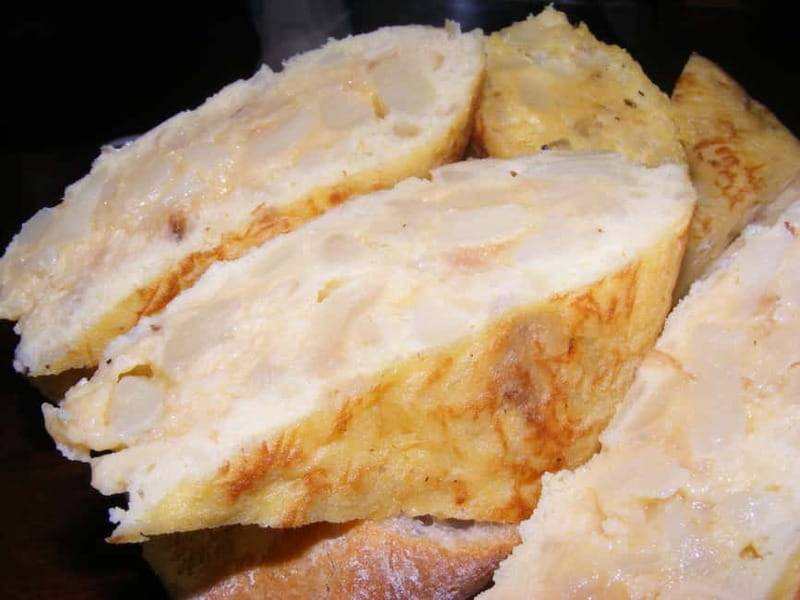 Personalised Traditional Madrid Night Tapas and Drinks Tour - Third bar: more regional food and wine