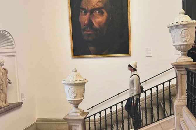 Prado Museum Private Guided Tour - Meeting the guide at the Monument to Goya