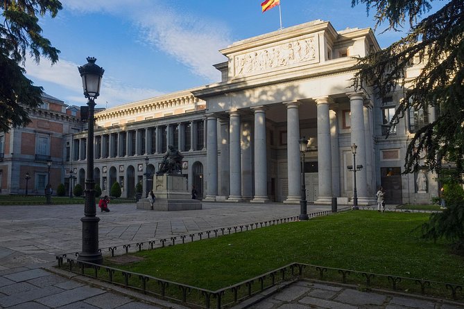 Prado Museum Private Tour in Madrid - Meeting at the Goya monument