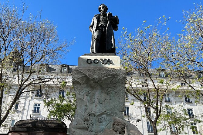 Prado Museum VIP Tour with Drinks & Tapas - Tapas, drinks, and back streets in Huertas