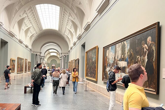Prado Museum VIP Tour with Drinks & Tapas - What the four reviews reveal about the guide