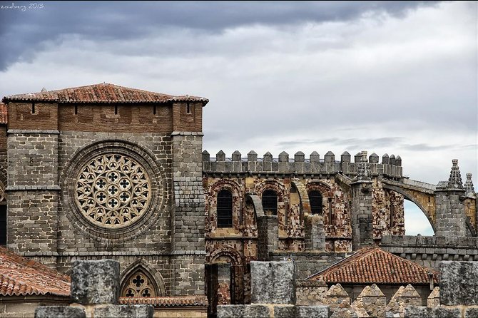 Private 3-hour Walking Tour of Avila with official tour guide - The Cathedral and Its Unusual Defensive Role