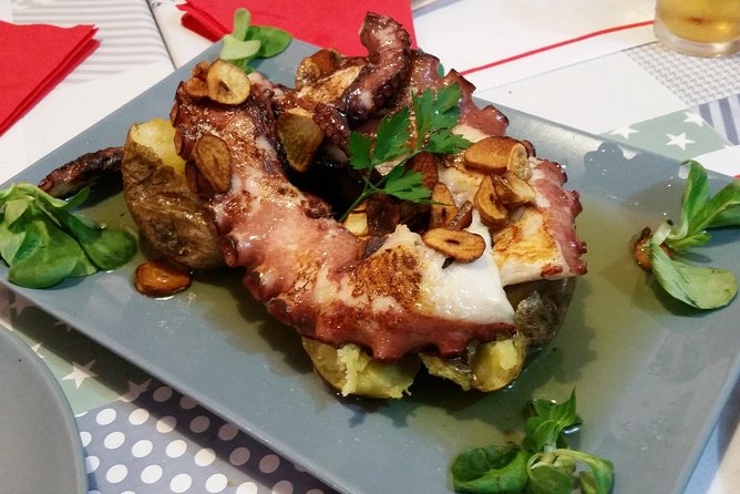 Private Food, Tapas & Wine Tour of Madrid with Customizable Menu All Included - The Literary Quarter and Barrio de Las Letras
