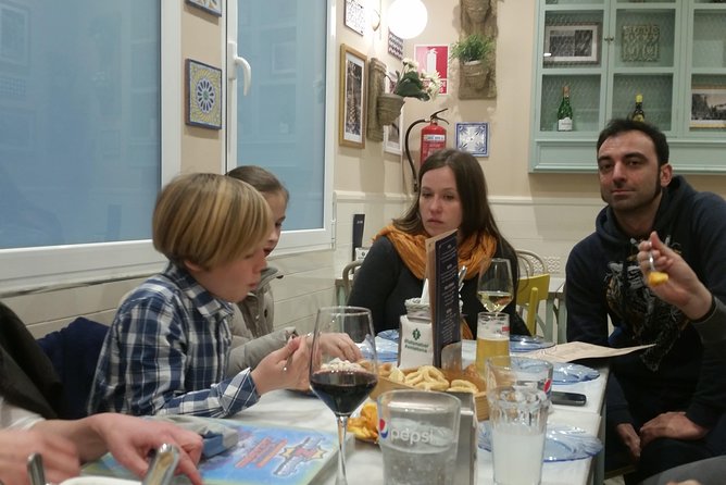Private Food, Tapas & Wine Tour of Madrid with Customizable Menu All Included - Six to seven taverns, with lunch spread across the route