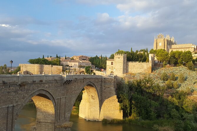 Private Full-Day Guided Tour from Madrid to Toledo in a Luxury Vehicle - Through the former Jewish Quarter