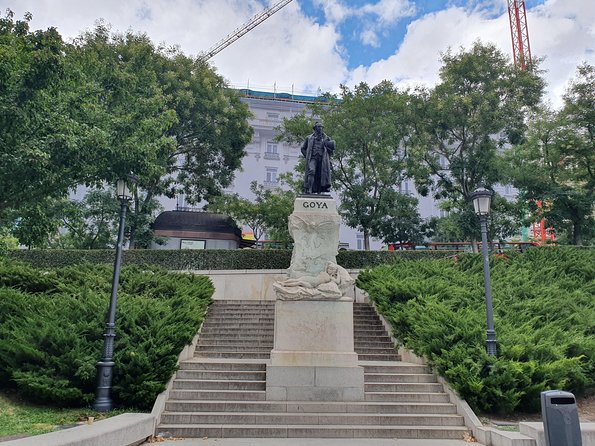 Private Guided Tour of the Prado Museum - Meeting at the Monument to Goya