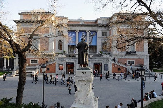 Private guided visit of Prado Museum of Madrid with official tour guide - Why a private Prado visit can work well