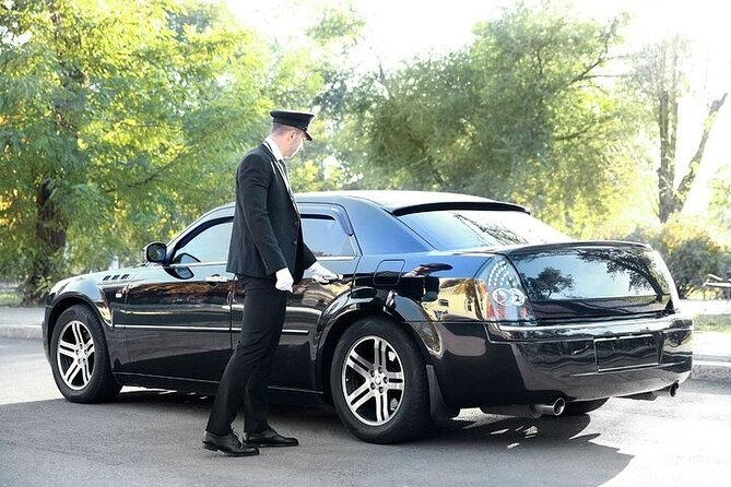 Private One-way Airport Transfer Madrid Airport To Madrid - Booking details that deserve careful attention
