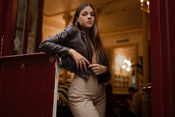 Private Photographic Session by Puntos de Madrid - Plaza Mayor for classic Madrid photographs