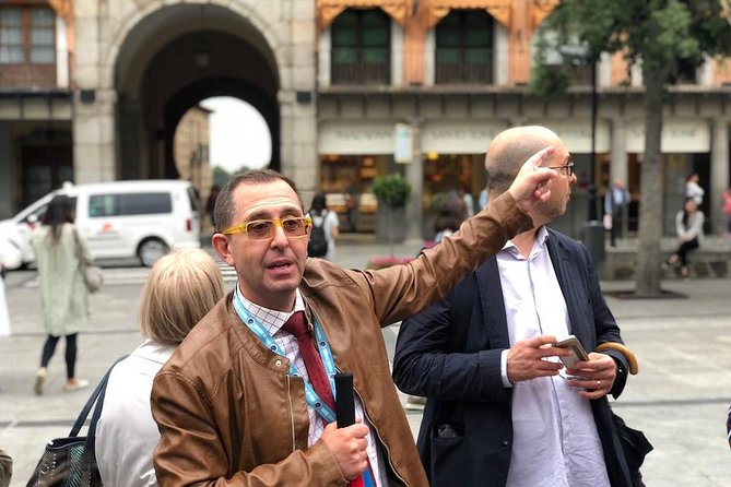 Private tour in Toledo with train station pick-up and panoramic taxi tour - Guides who make the city personal