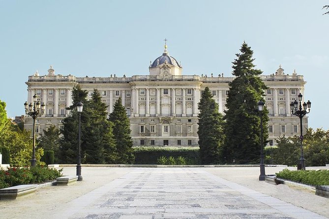 Private Tour: Madrid Walking Tour of Los Austrias - What the private format is worth