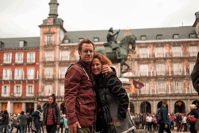 Private Tour of Madrid with a Photography Session - Retiro Park: greenery, gardens, and room to breathe