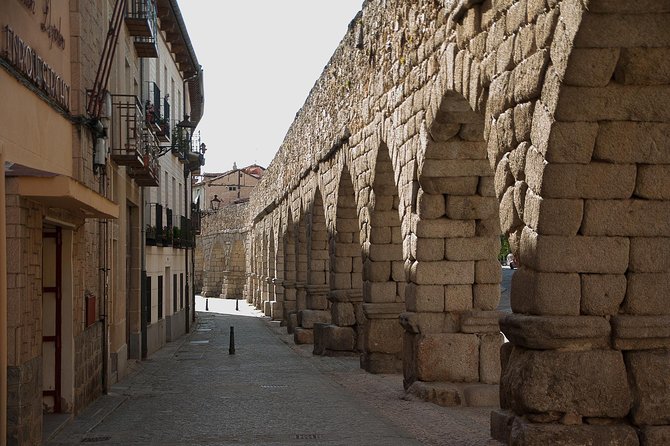 Private Tour: Segovia Day Trip from Madrid by High-Speed Train - The Alcázar: castle walls and a famous tower climb