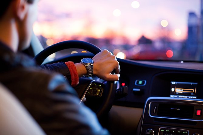 Private Transfer from Madrid Hotels to Madrid Airport - Key points to know before booking