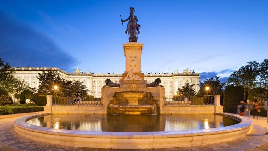 Private Visit to the Royal Palace and Walking Tour of Madrid - Why this Madrid tour works well for a first day