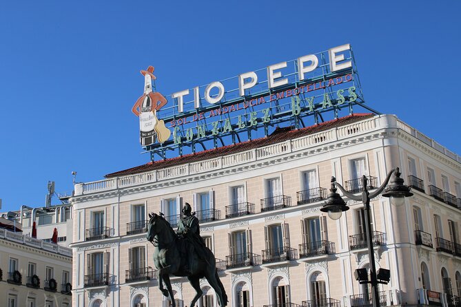 Private Walking Tour of the Center of Madrid and Retiro - Puerta del Sol, Madrid’s great meeting place