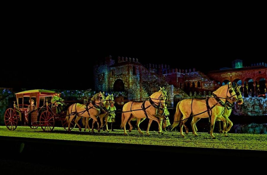 Puy du Fou España "El Sueño de Toledo" Night Show - Seating, weather, and what to bring