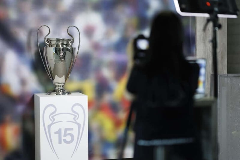 Real Madrid: Bernabeu Stadium SelfGuided Tour & Wine tasting - Who will enjoy this most