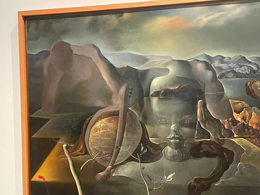 Reina Sofía Museum guided tour with ticket and skip the line - Why the Reina Sofía deserves your time