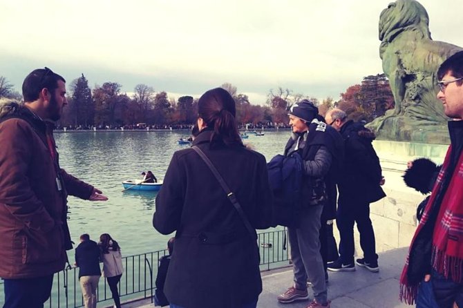 Retiro Park Walking Tour in Madrid - Estanque Grande, Retiro’s central lake