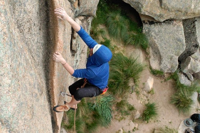 Rock Climbing in Madrid National Park with Transport - La Pedriza’s rock and route choices