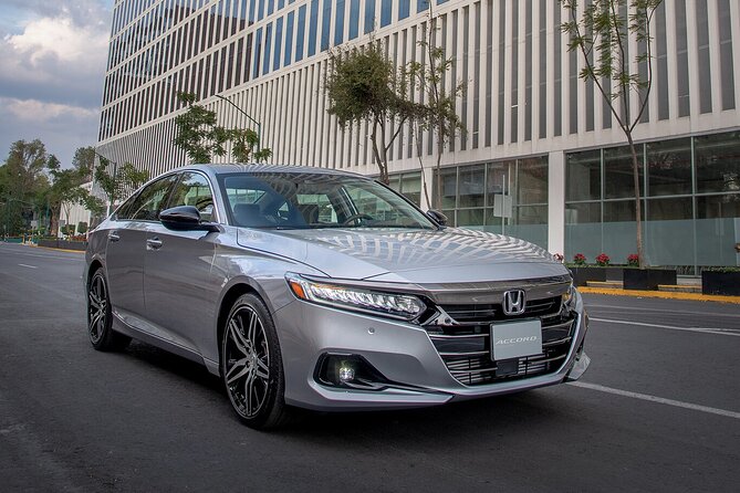 Round Trip Transfer from Madrid Airport MAD to Madrid by Sedan - The sedan ride into Madrid City