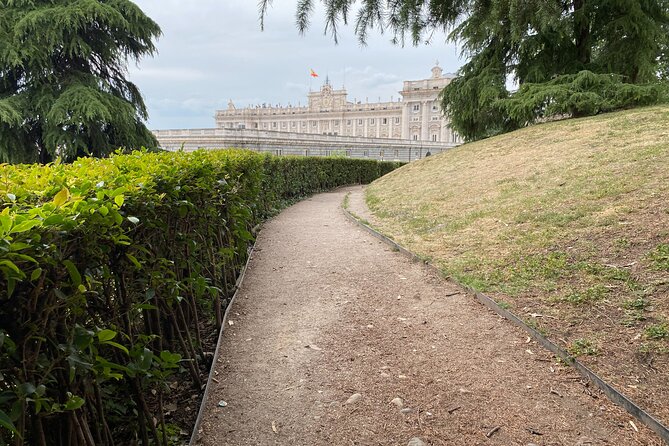 Royal Palace Madrid Small Group Tour with Skip the Line Ticket - Is 90 minutes enough?