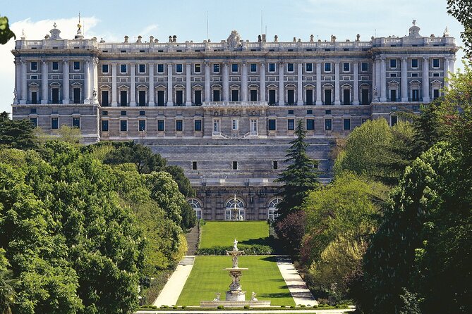 Royal Palace of Madrid Early Entrance Tour Skip-The-Line Ticket - Armory Square and the Royal Armory