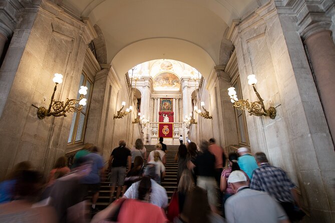Royal Palace of Madrid Guided Tour and Flamenco Show with Tapas - Two hours inside Spain’s royal palace