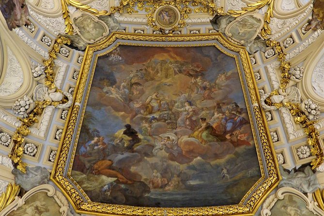 Royal Palace of Madrid Private Tour with Tickets - Meeting your guide and walking through Madrid