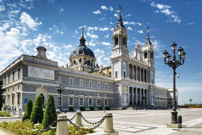 Royal Palace of Madrid Private Tour with Tickets - The Royal Armoury and the machinery of monarchy