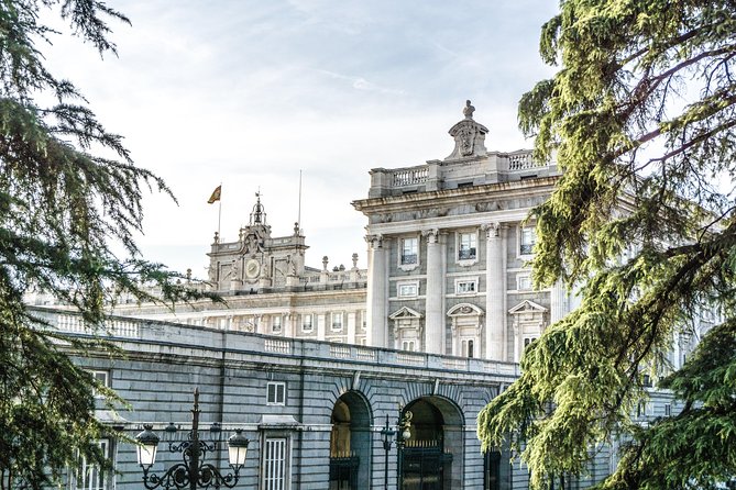Royal Palace of Madrid Private Tour with Tickets - Goya, Velázquez, and the Painting Gallery