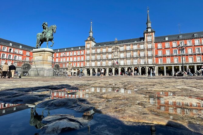 Royal Palace of Madrid Small Group Skip the Line Ticket - Plaza Mayor and the story behind its names