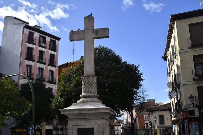 Secrets of Madrid Small Group Tour - Plaza de la Paja and the stories of ordinary power