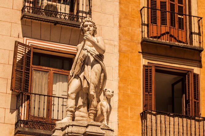 Secrets of Madrid Small Group Tour - The Royal Palace without the admission ticket