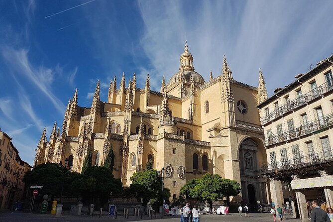 Segovia from the Aqueduct to the Alcazar: A Self-Guided Audio Tour - Mirador Junto Plaza Reina Victoria Eugenia