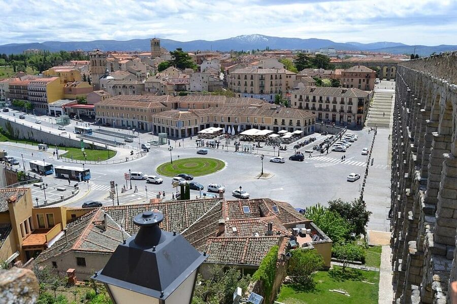 Segovia: guided route on an electric bicycle (ebike) - Who should book this ride