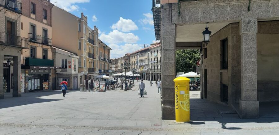 Segovia: Guided Walking Tour with Cathedral & Alcázar Entry - Finishing inside the Alcázar of Segovia