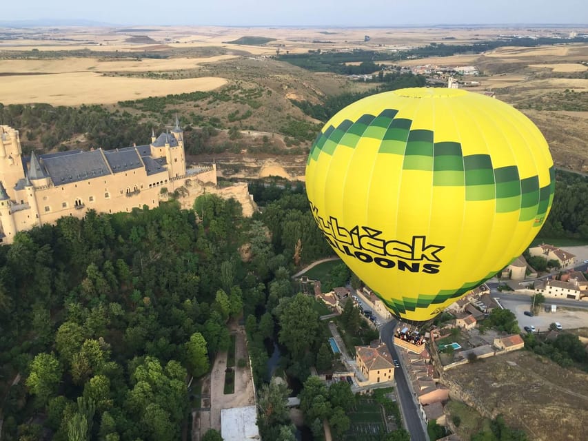 Segovia: Hot Air Balloon Flight with Picnic and Cava - Arriving at the EoloFLY meeting point