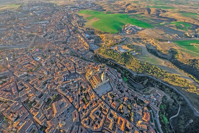 Segovia Hot Air Balloon from Madrid - Transport, group size, and timing