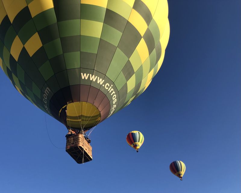 Segovia: Hot Air Balloon Ride with Picnic and Activity Video - Seeing Segovia from the basket