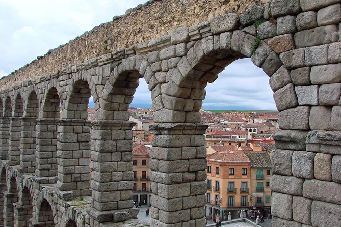 Segovia Private 5 hours Tour from Madrid with Hotel Pick up - What the $540.90 price really buys
