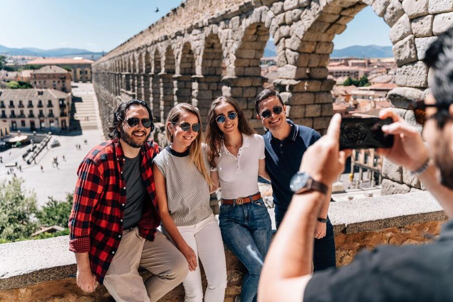 Segovia Private Guided Visit & Alcazar with High Speed Train - Key points to know before booking
