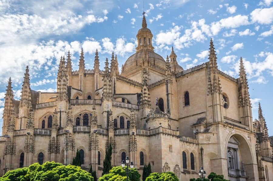 Segovia Private Guided Visit & Alcazar with High Speed Train - Entering the Royal Alcazar after the climb