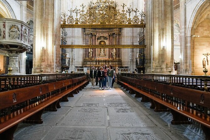 Segovia Tour with Cathedral and Alcazar from Madrid - Walking, meeting points, and useful planning tips